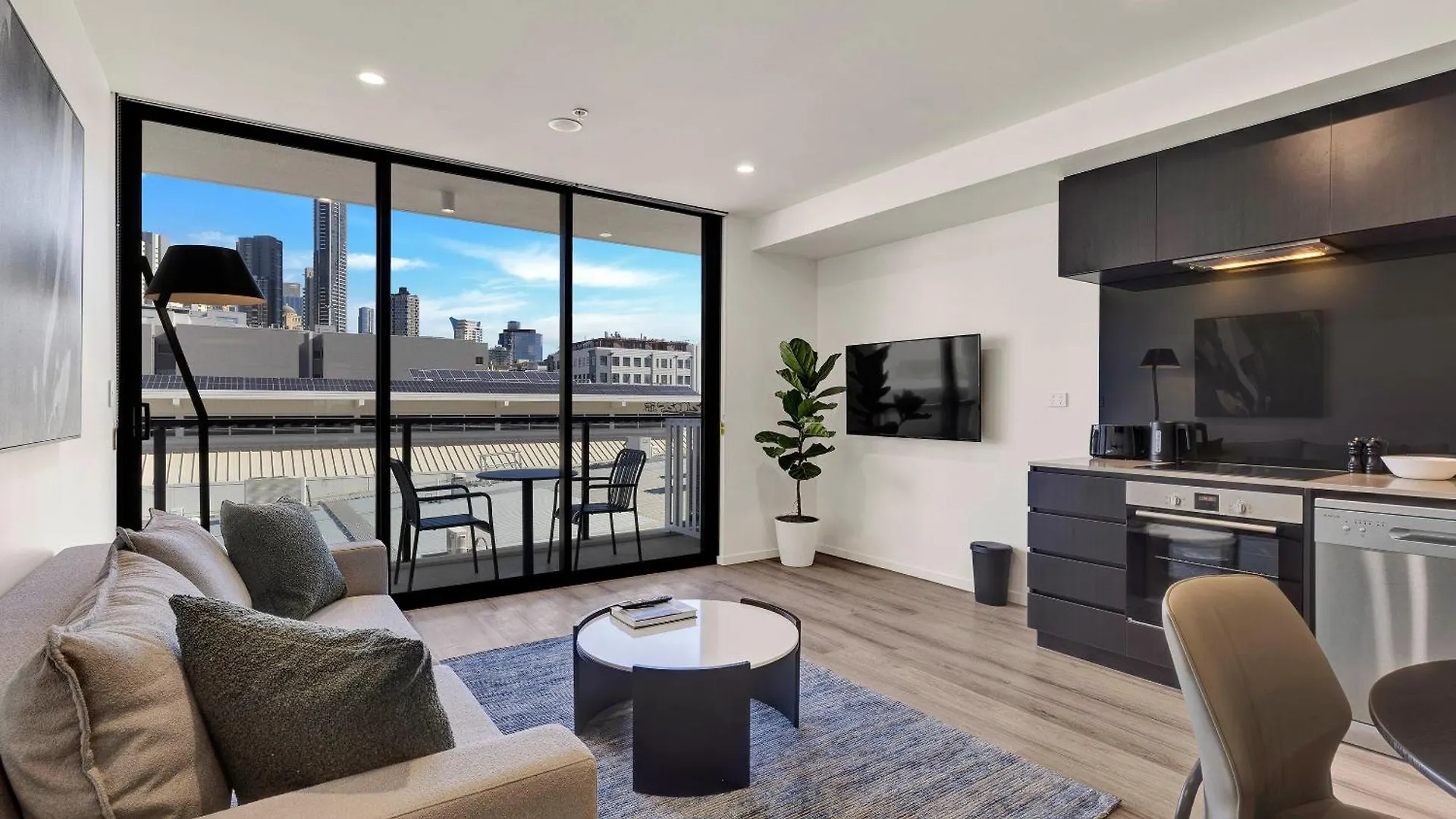 Aparthotel Rambla @ Berwick House Brisbane Australia